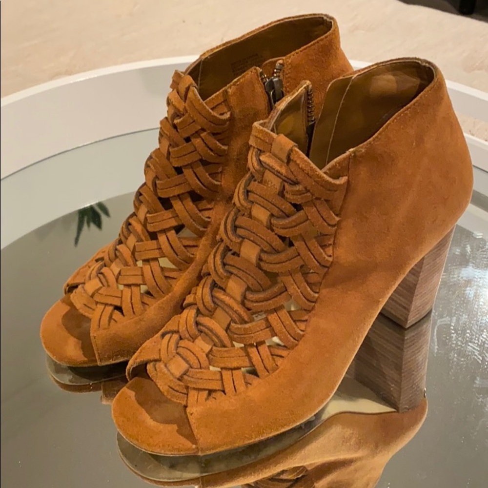 Micheal Kors Boots